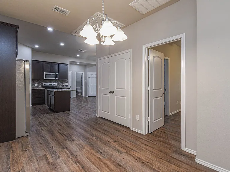 15627 Sycamore Dr — Photo 17
