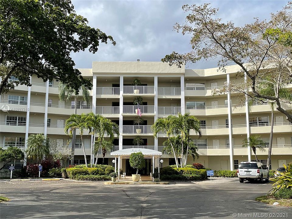 1st image of 805 Cypress Blvd APT 205