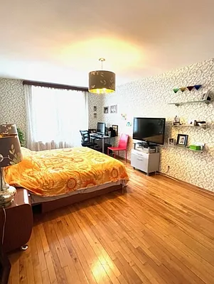 Rented by Corcoran | media 12