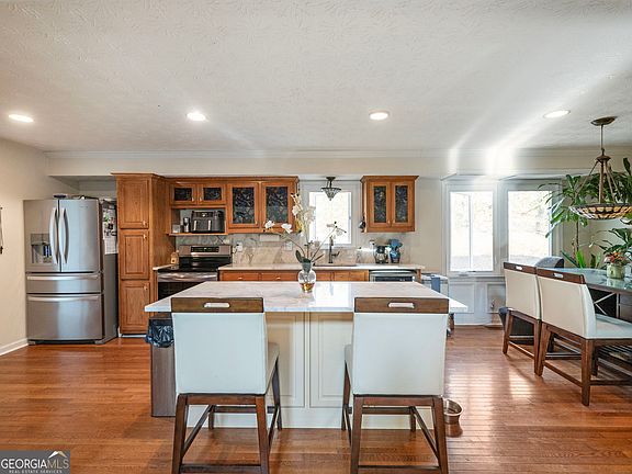 3rd image of 7389 Williams Rd