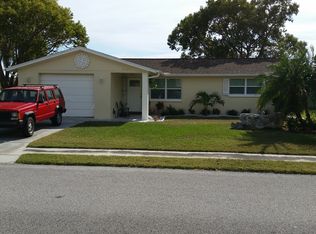 3524 Wilson Dr, Holiday, FL 34691