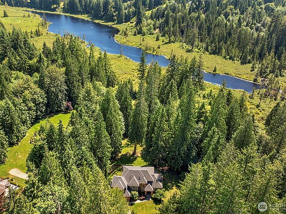 3rd image of 8412 E Meadow Lake Drive