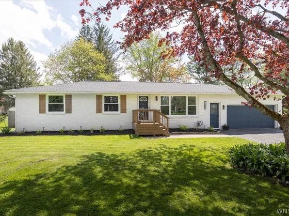 6734 Redwing Dr, Boston, NY 14025