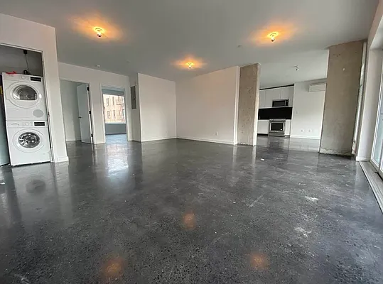 Rented by EXR | media 27