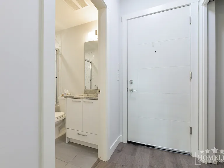 20696 Eastleigh Cres #318 — Photo 2