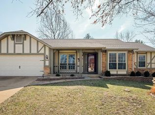 16560 Branchwood Dr, Ballwin, MO