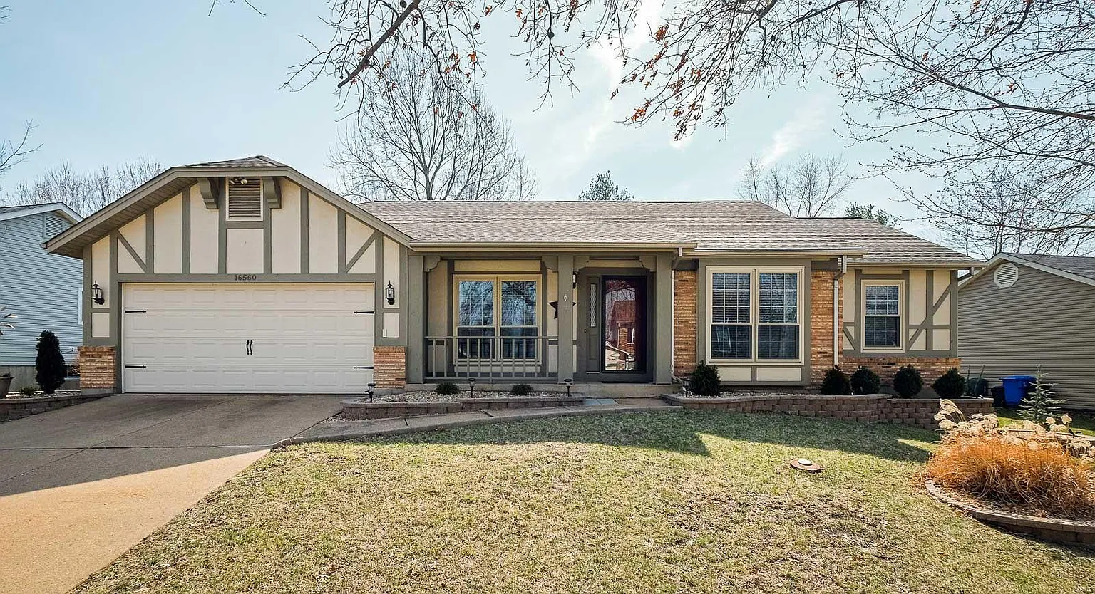 16560 Branchwood Dr photo 1