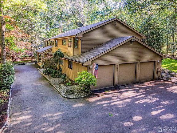 2nd image of 12 Beaverdam Dr