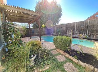 317 Shady Timbers Ln, Murphy, TX 75094
