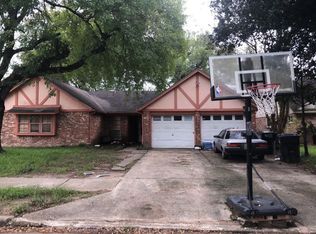 6111 Whitter Forest Dr, Houston, TX 77088