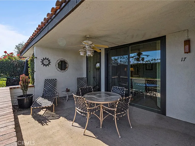 17 Toledo Dr — Photo 31