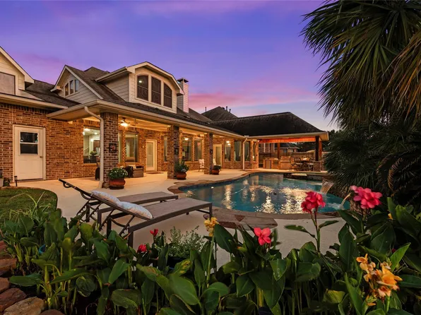 8607 Crossriver Lane, Houston, TX 77095
