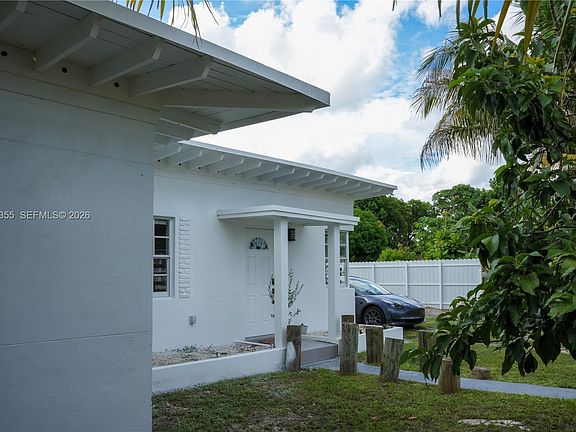 4th image of 11720 NW 5th Ave