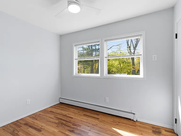41-43 Potter Ln #41 — Photo 12