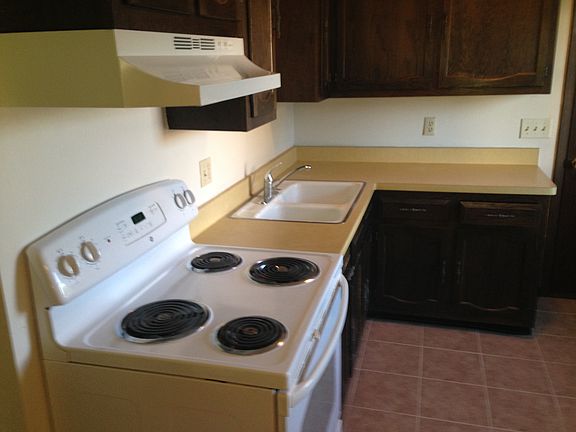 3rd image of 2708 Broadmoor Dr #2
