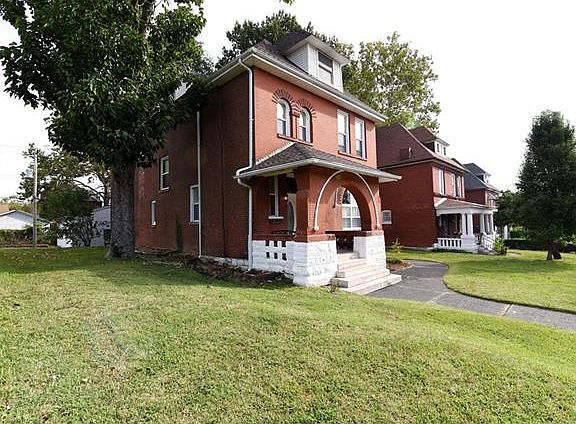 4th image of 5329 Vernon Ave