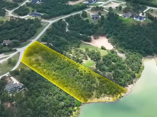 29 Cimmarron Bay Dr, Bridgeport, TX 76426