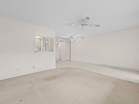5th image of 411 Durham #N