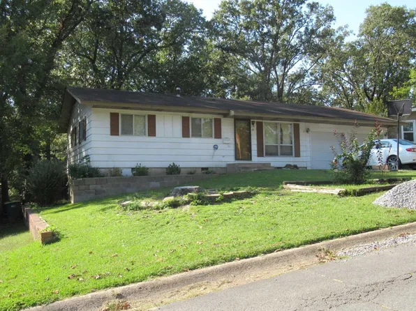 32 Windsor Dr, Little Rock, AR 72209