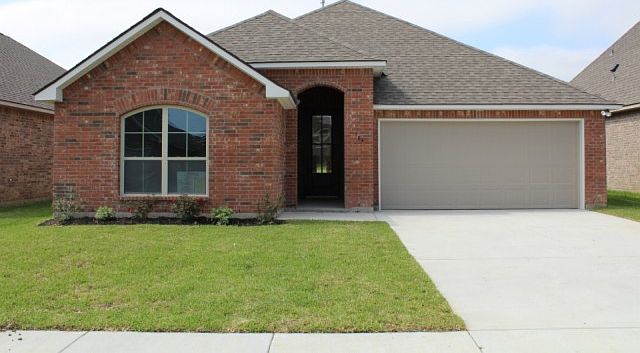 1st image of 304 Forest Grove Dr