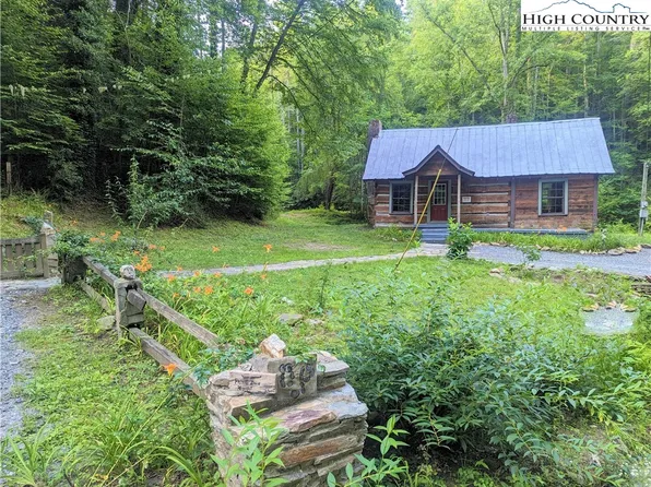 7594 Hwy 90 Highway, Collettsville, NC 28611