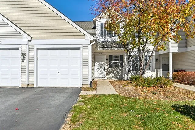2227 Waterleaf Ct #203