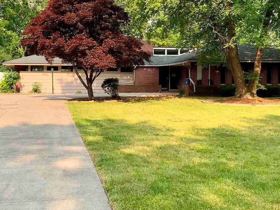 1925 Coolidge Ave, Saginaw, MI 48638 Zillow