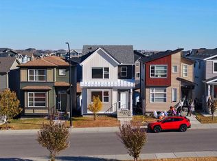 36 W Howse Dr NE, Calgary, AB T3P0V4