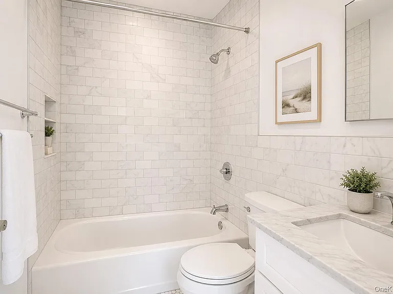 10 Franklin Blvd #205 — Photo 12