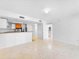 170 SE 14th St