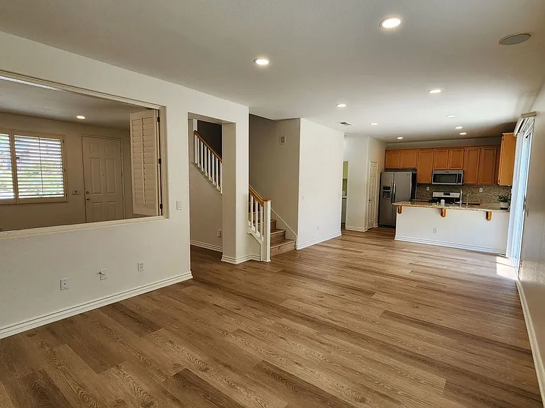 26 Anglesite — Photo 7