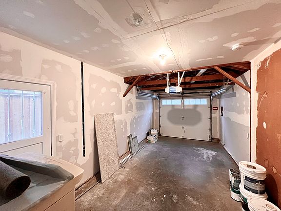 4th image of 1047 Berkeley Ave