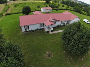 2477 Centerpoint Rd, Oak Hill, OH 45656