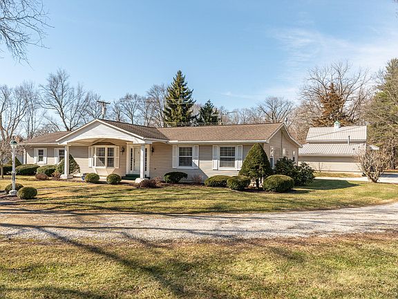 3rd image of 12565 Plank Rd