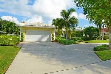 Home For Sale In Boca Teeca