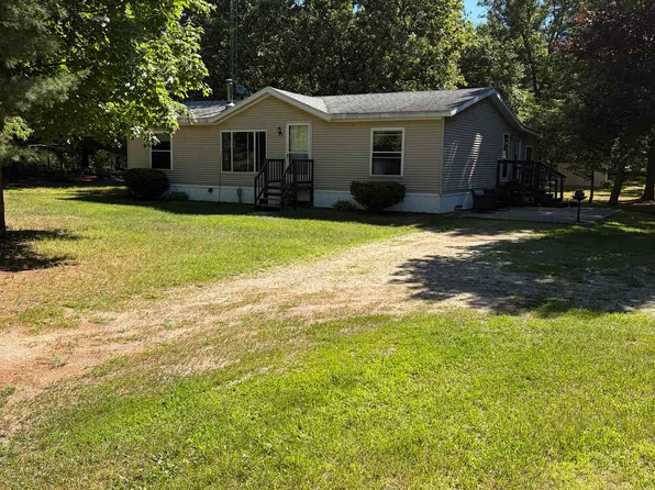 8713 N 3rd Ct, Westfield, WI 53964