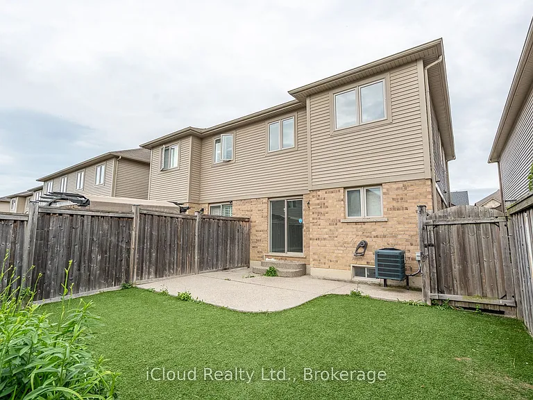 113 Echovalley Dr — Photo 14