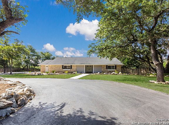 2nd image of 1021 Rose Ln