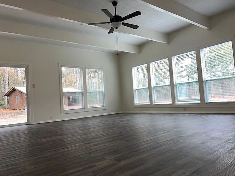 2524 W Hillsboro St — Photo 19