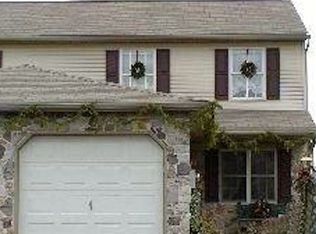 302 Groffdale Rd, Quarryville, PA 17566