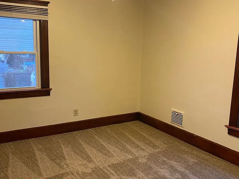 706 N Ward Ave — Photo 8