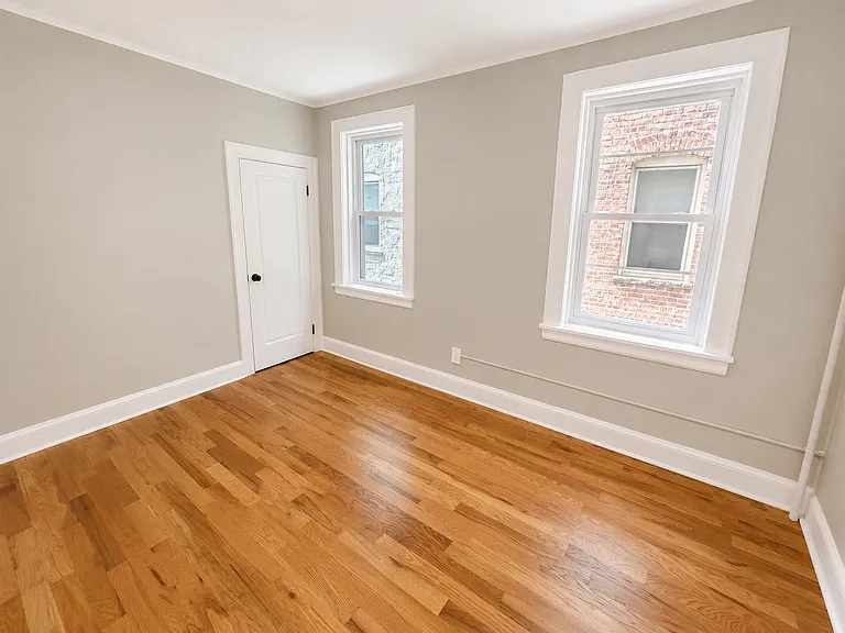 134-136 Bedford — Photo 10
