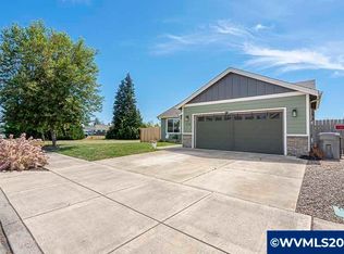 179 NW Card Ave, Dallas, OR 97338