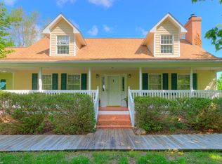 7696 Cedar Grove Ln, Radford, VA 24141