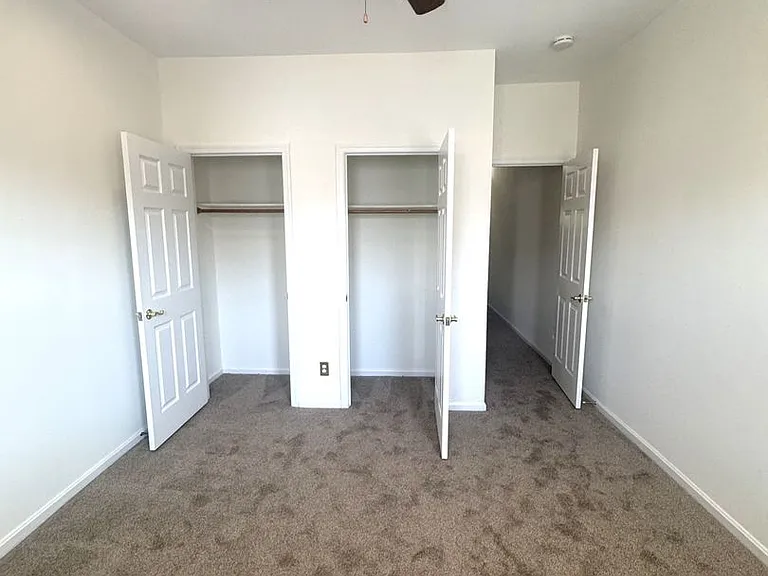 932 Westminster St NW — Photo 10