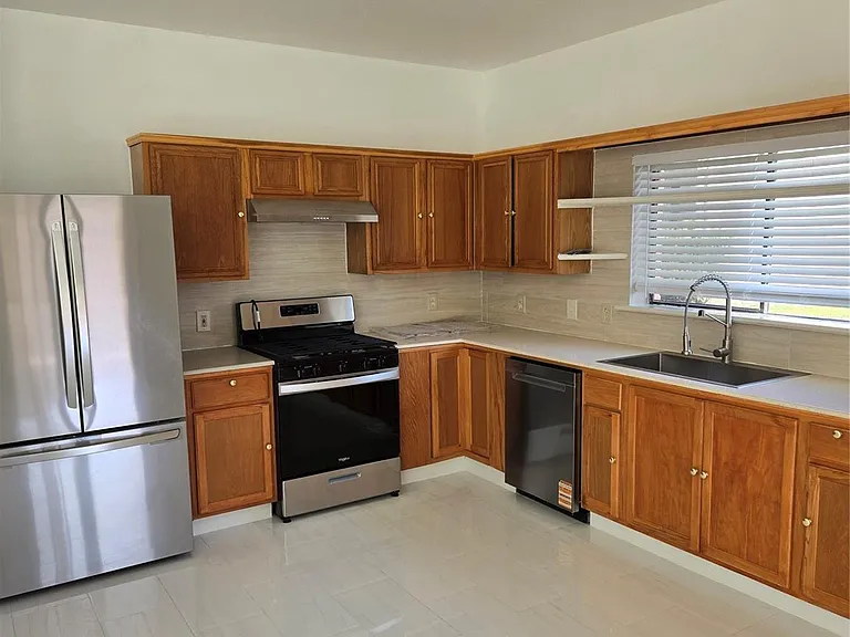 16203 Dryberry Ct — Photo 28