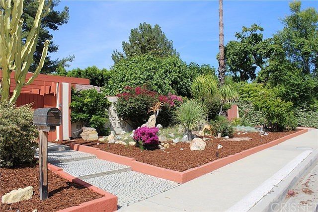 1st image of 21745 Ulmus Dr