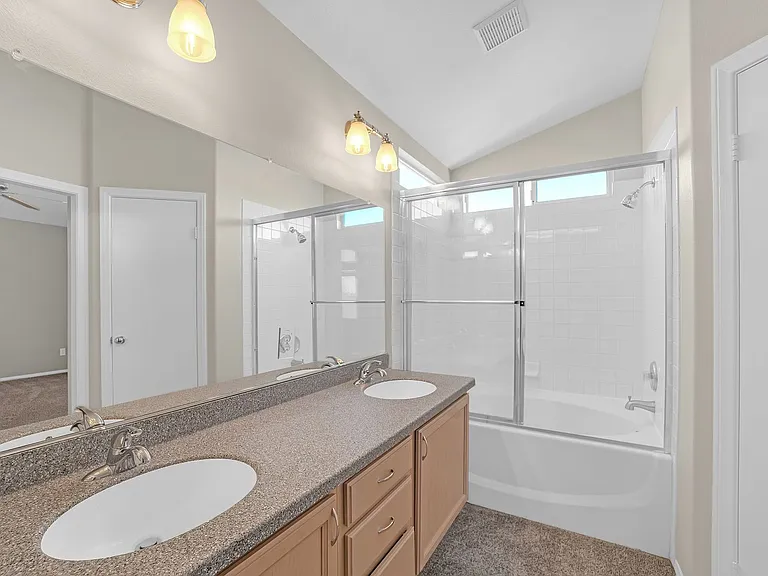 8133 Kentshire Dr — Photo 15