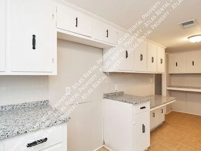 5382 Arkadelphia Rd — Photo 5