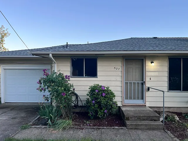 527 Hayden Bridge Pl — Photo 7